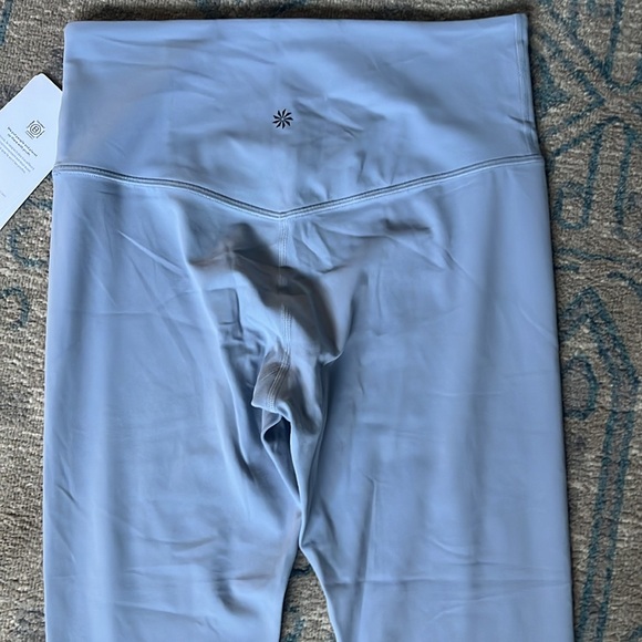BNWT Athleta Light Blue Ultra High Rise Elation Leggings - Picture 8 of 8